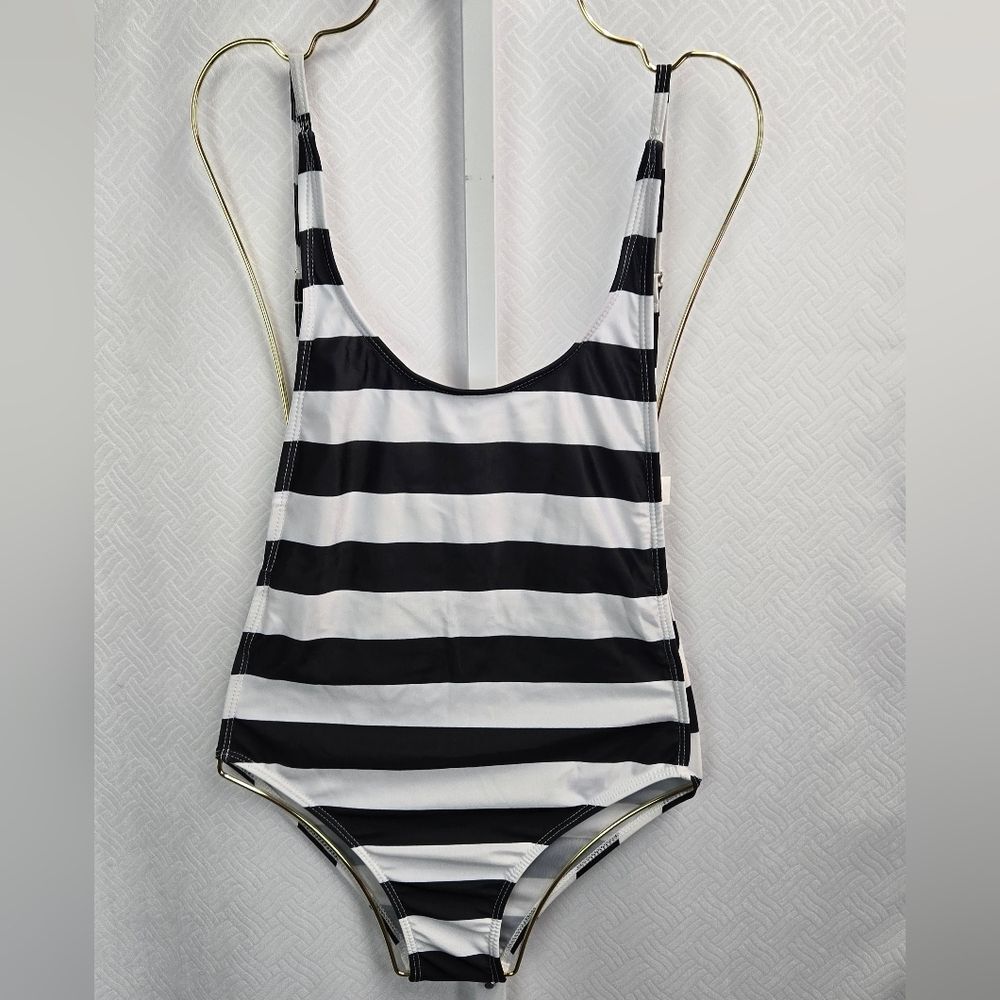 Low Back Striped One Piece Bathing Suit Sz S Black & White